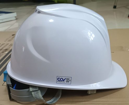 Mặt bên của nón có Logo COV